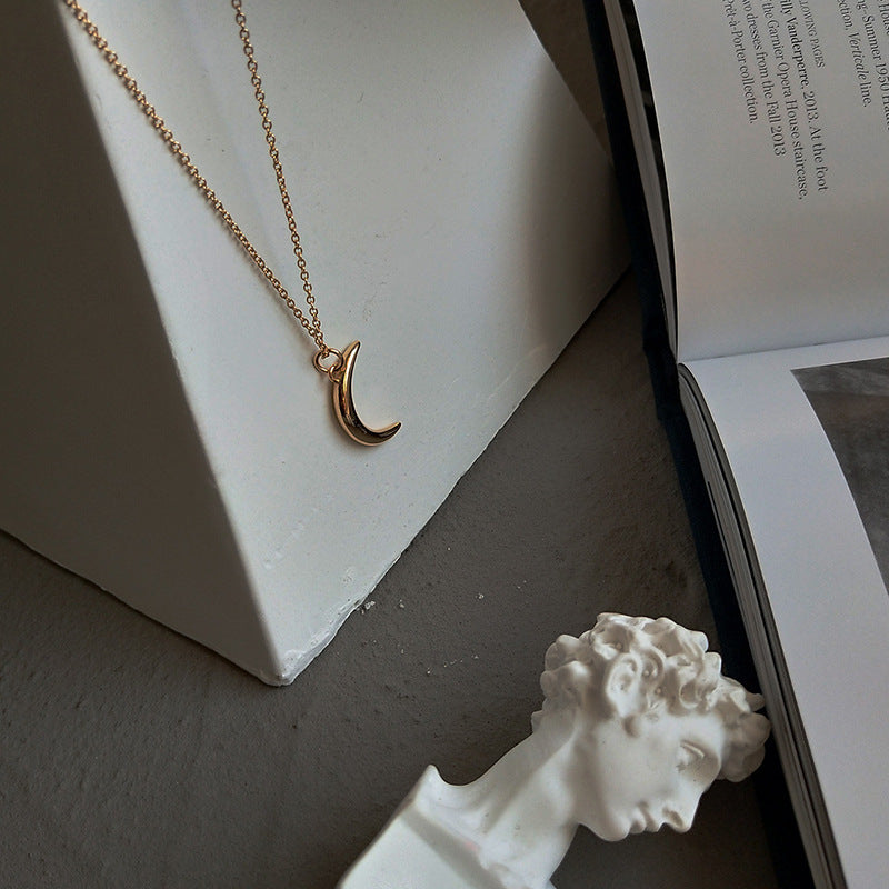 THE MOON NECKLACE